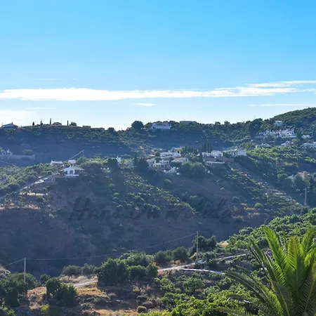 Apartment La Fuente 4, Amazing 3 Bedroom 2 Bthroom Family With Views, Padel Court And 2 Pools Hansonholiday Frigiliana
