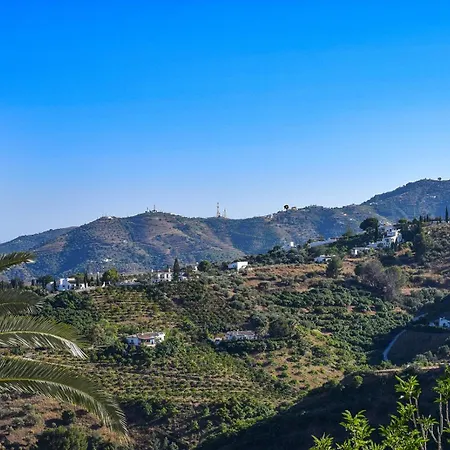 La Fuente 4, Amazing 3 Bedroom 2 Bthroom Family With Views, Padel Court And 2 Pools Hansonholiday * Frigiliana