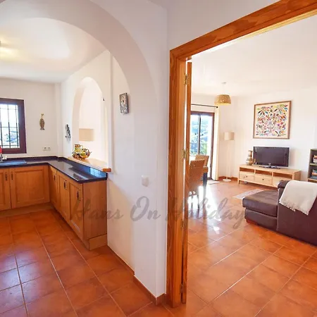La Fuente 4, Amazing 3 Bedroom 2 Bthroom Family With Views, Padel Court And 2 Pools Hansonholiday Apartment