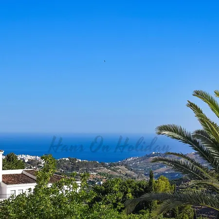 Apartment La Fuente 4, Amazing 3 Bedroom 2 Bthroom Family With Views, Padel Court And 2 Pools Hansonholiday *